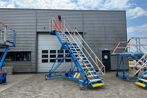 Succesful delivery of Multipurpose and Cargo Door access stands