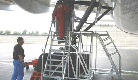 Landing Gear Inspection Platform