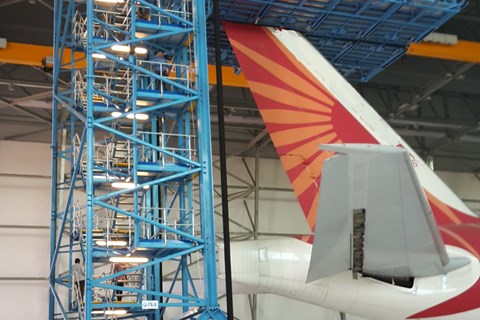 Universal Tail Dock covers both narrow and wide body aircraft