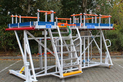 Wheel Well Stand with plugin railing